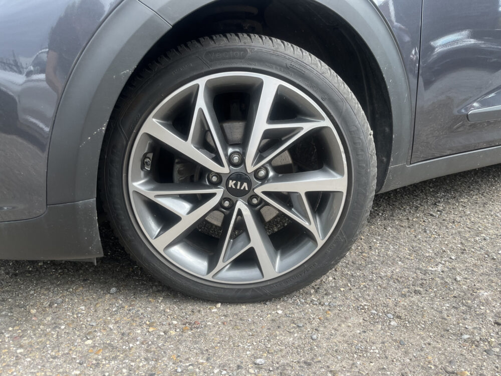 Kia Niro 1.6 GDi Hybrid DynamicPlusLine // AFN. TREKHAAK // ADAPT. CRUISE // KEYLESS // DODEHOEK // CAMERA+SENSOREN // JBL AUDIO // STUUR 12