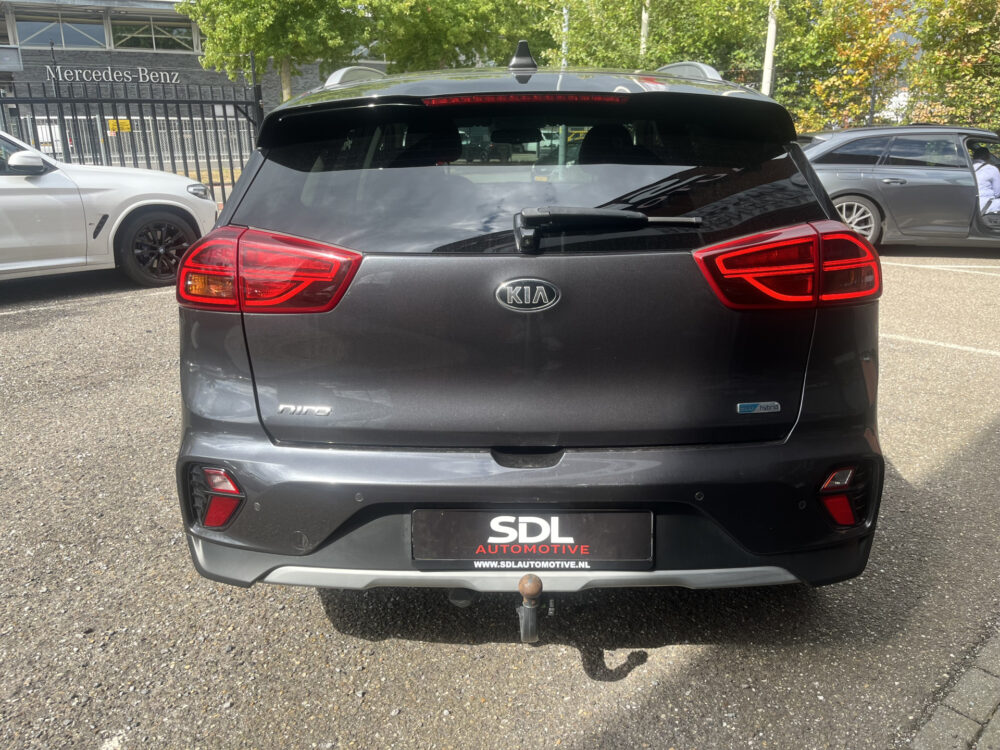 Kia Niro 1.6 GDi Hybrid DynamicPlusLine // AFN. TREKHAAK // ADAPT. CRUISE // KEYLESS // DODEHOEK // CAMERA+SENSOREN // JBL AUDIO // STUUR 6