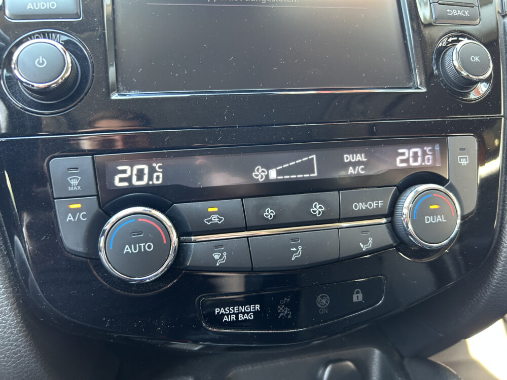 Nissan QASHQAI 1.3 DIG-T 160PK!! N-Connecta // PANO-DAK // NAVI + CARPLAY // 360 CAMERA // PDC V+A // STOELVERWARMING 20