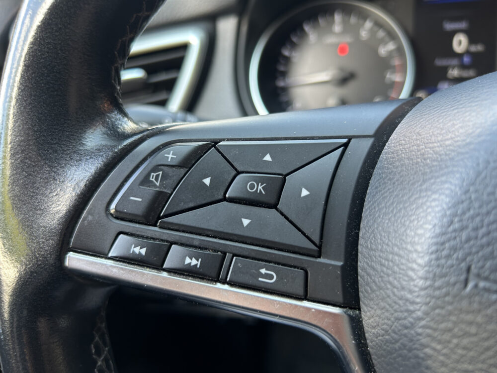 Nissan QASHQAI 1.3 DIG-T 160PK!! N-Connecta // PANO-DAK // NAVI + CARPLAY // 360 CAMERA // PDC V+A // STOELVERWARMING 9