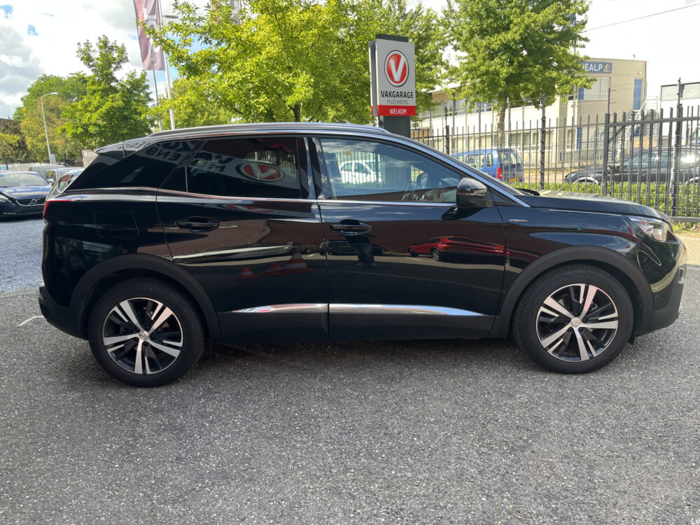 Peugeot 3008 1.6 Turbo GT Line // LEDER // ELEK. STOEL+GEHEUGEN // DODEHOEK // KEYLESS // ELEK. KLEP // CAMERA+SENSOREN // NAVI+CARPLAY // 13