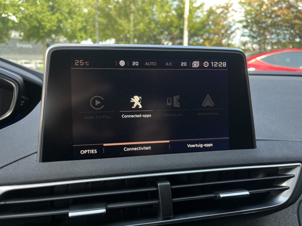 Peugeot 3008 1.6 Turbo GT Line // LEDER // ELEK. STOEL+GEHEUGEN // DODEHOEK // KEYLESS // ELEK. KLEP // CAMERA+SENSOREN // NAVI+CARPLAY // 28