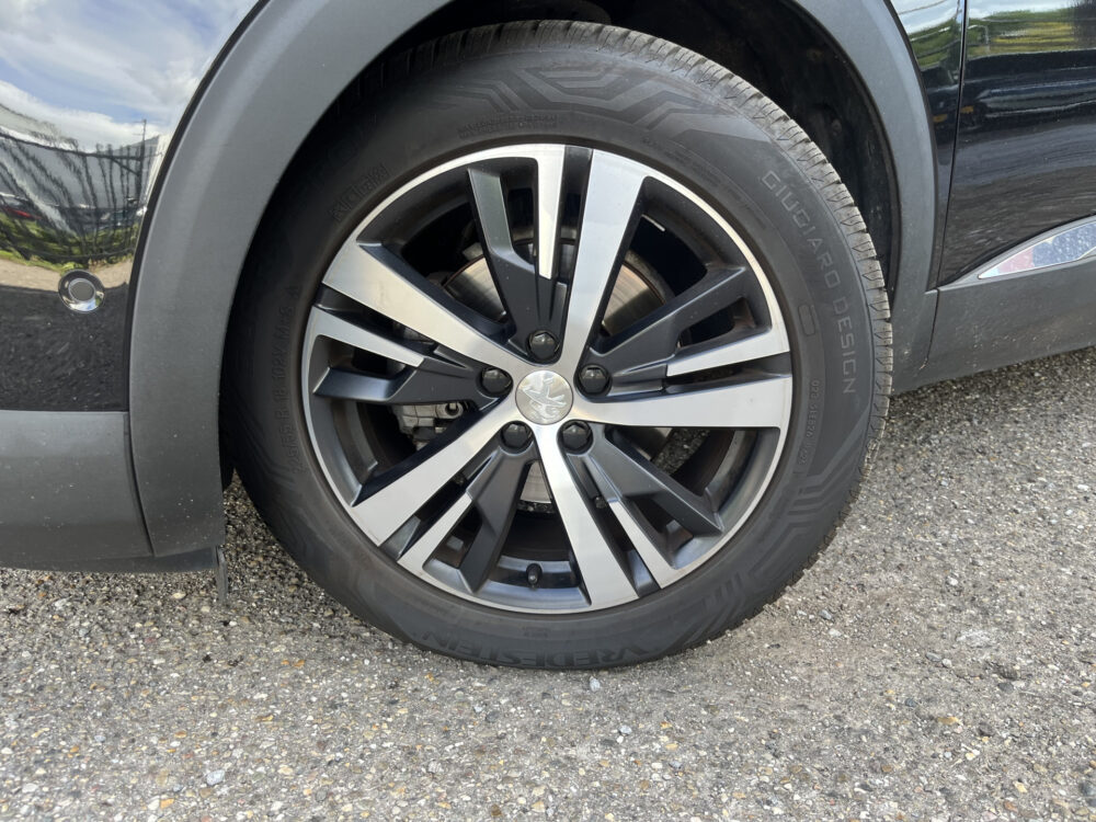 Peugeot 3008 1.6 Turbo GT Line // LEDER // ELEK. STOEL+GEHEUGEN // DODEHOEK // KEYLESS // ELEK. KLEP // CAMERA+SENSOREN // NAVI+CARPLAY // 3