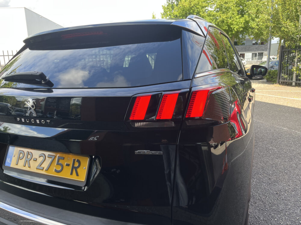 Peugeot 3008 1.6 Turbo GT Line // LEDER // ELEK. STOEL+GEHEUGEN // DODEHOEK // KEYLESS // ELEK. KLEP // CAMERA+SENSOREN // NAVI+CARPLAY // 9
