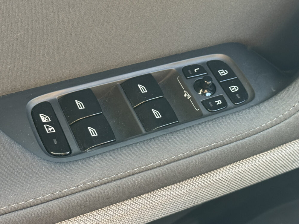 Polestar 2 Long Range Single Motor 78 kWh // ADAPTIVE CRUISE // NAVI // RONDOM CAMERA // MEMORY SEATS // CLIMA // 28
