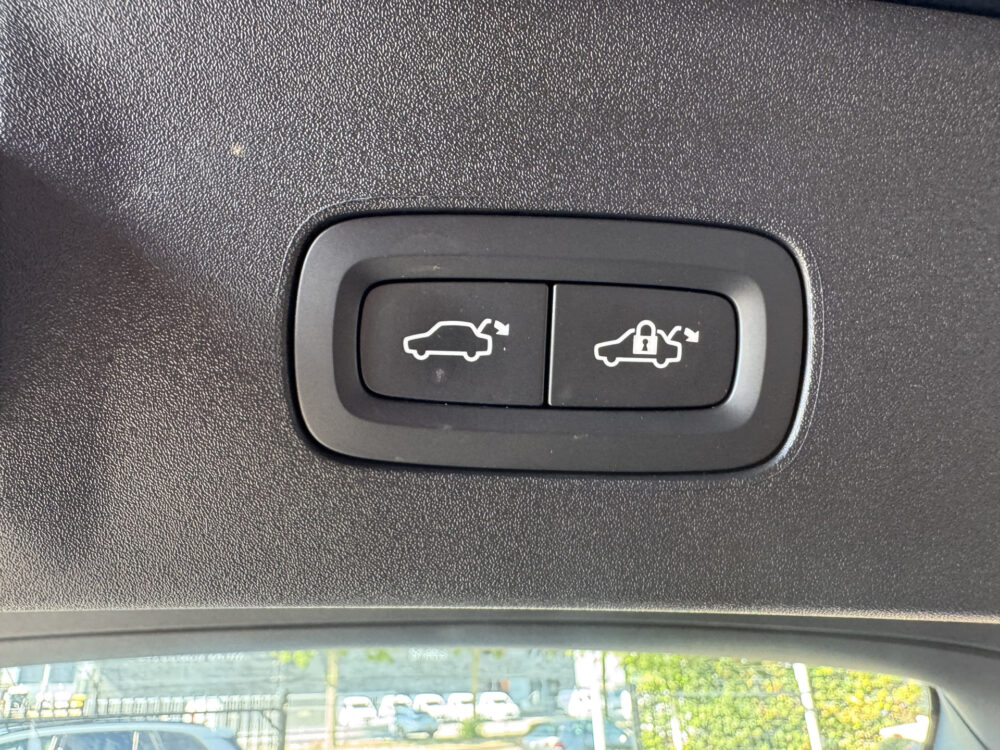 Polestar 2 Long Range Single Motor 78 kWh // ADAPTIVE CRUISE // NAVI // RONDOM CAMERA // MEMORY SEATS // CLIMA // 34