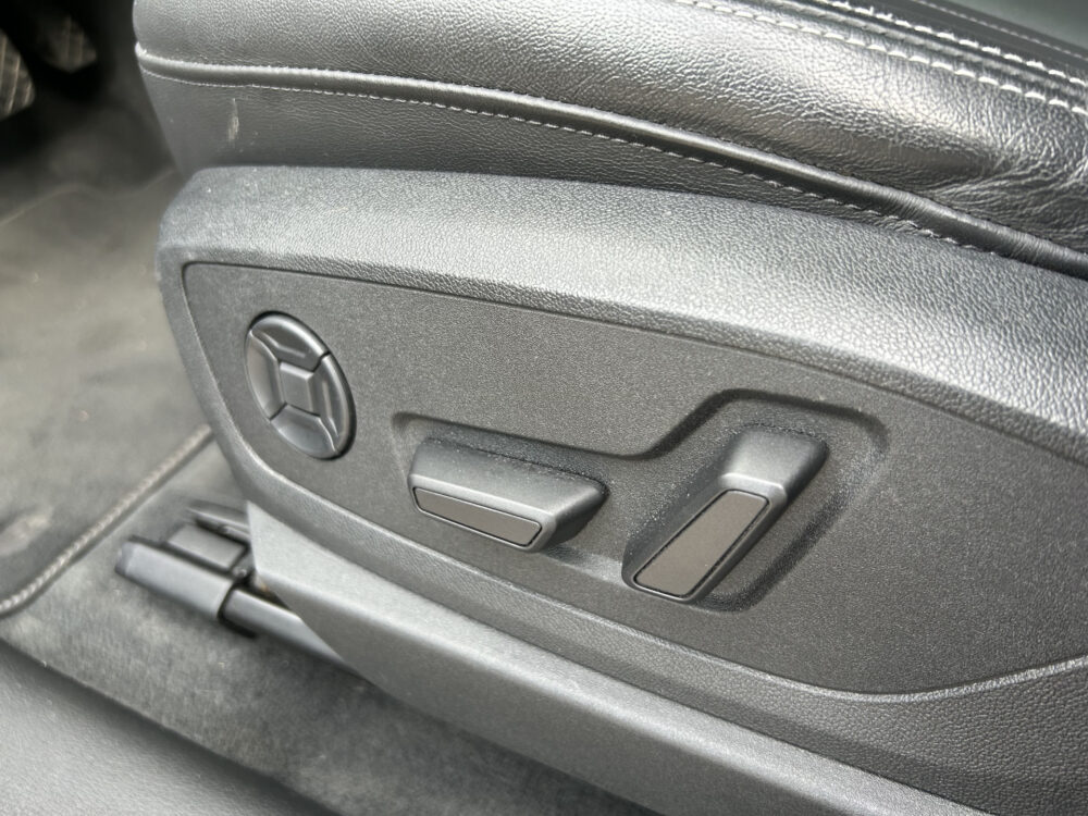 Audi e-tron 55 quattro Advanced edition Plus 95 kWh DEALER ONDERHOUDEN!! // PANO/SCHUIFKANTELDAK // FULL LED // NAVI + CARPLAY // MEMORY //  23