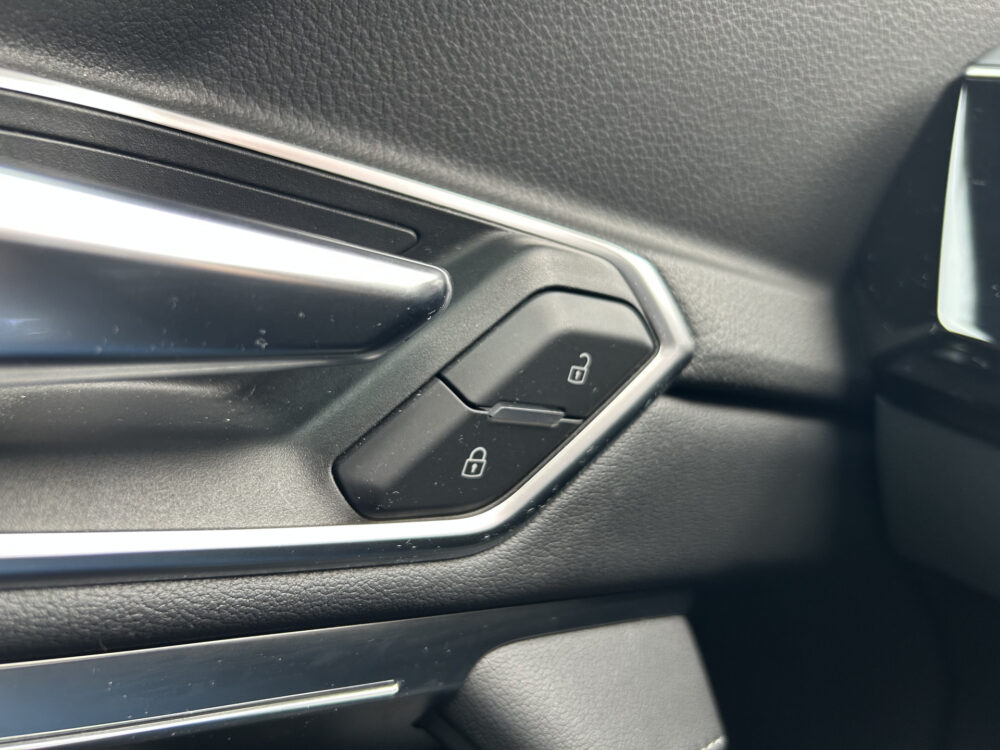 Audi e-tron 55 quattro Advanced edition Plus 95 kWh DEALER ONDERHOUDEN!! // PANO/SCHUIFKANTELDAK // FULL LED // NAVI + CARPLAY // MEMORY //  26