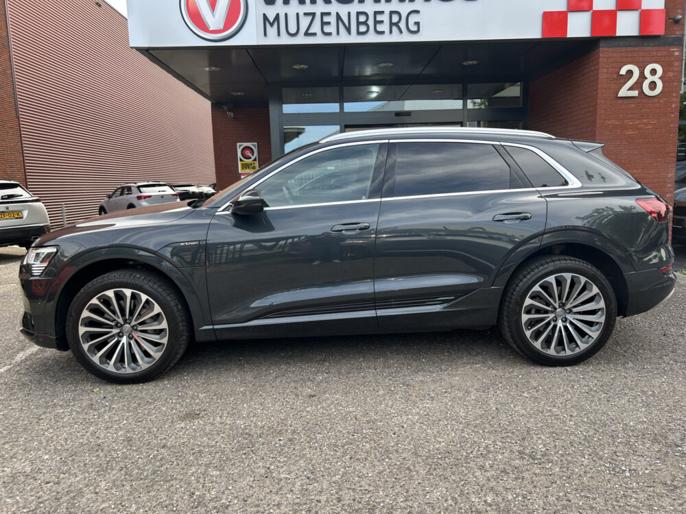Audi e-tron 55 quattro Advanced edition Plus 95 kWh DEALER ONDERHOUDEN!! // PANO/SCHUIFKANTELDAK // FULL LED // NAVI + CARPLAY // MEMORY //  3