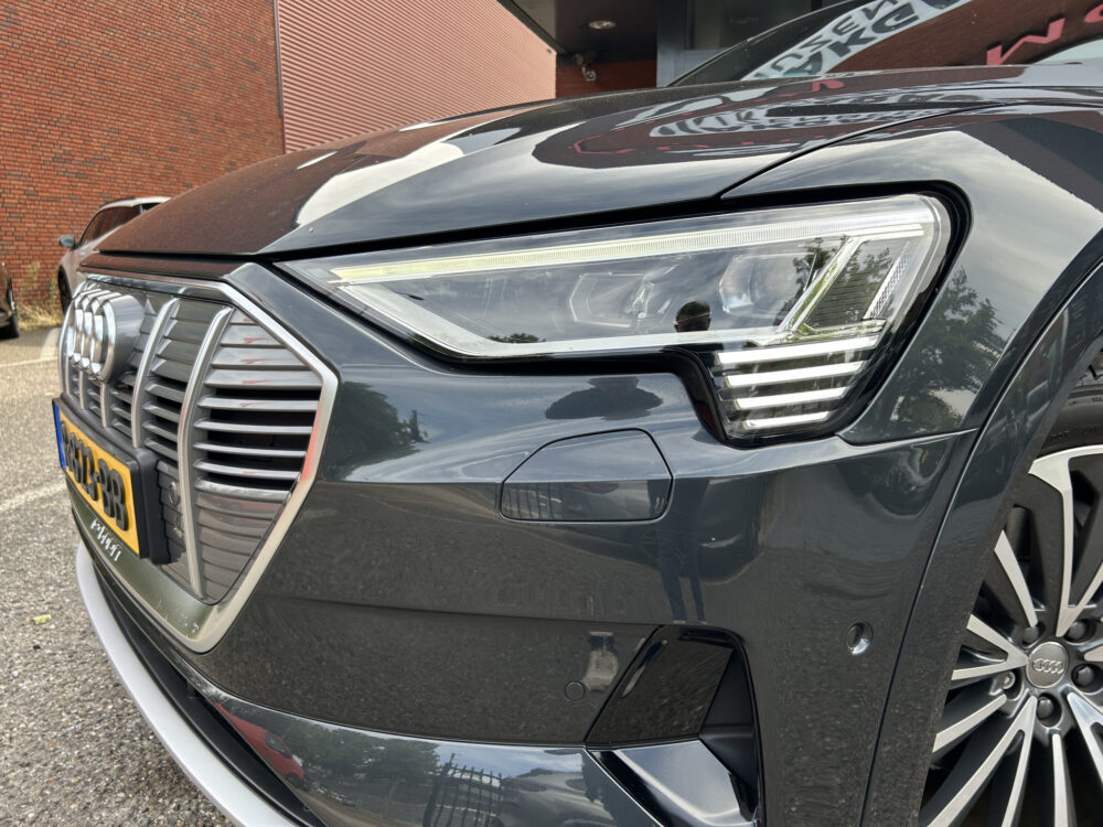 Audi e-tron 55 quattro Advanced edition Plus 95 kWh DEALER ONDERHOUDEN!! // PANO/SCHUIFKANTELDAK // FULL LED // NAVI + CARPLAY // MEMORY //  30