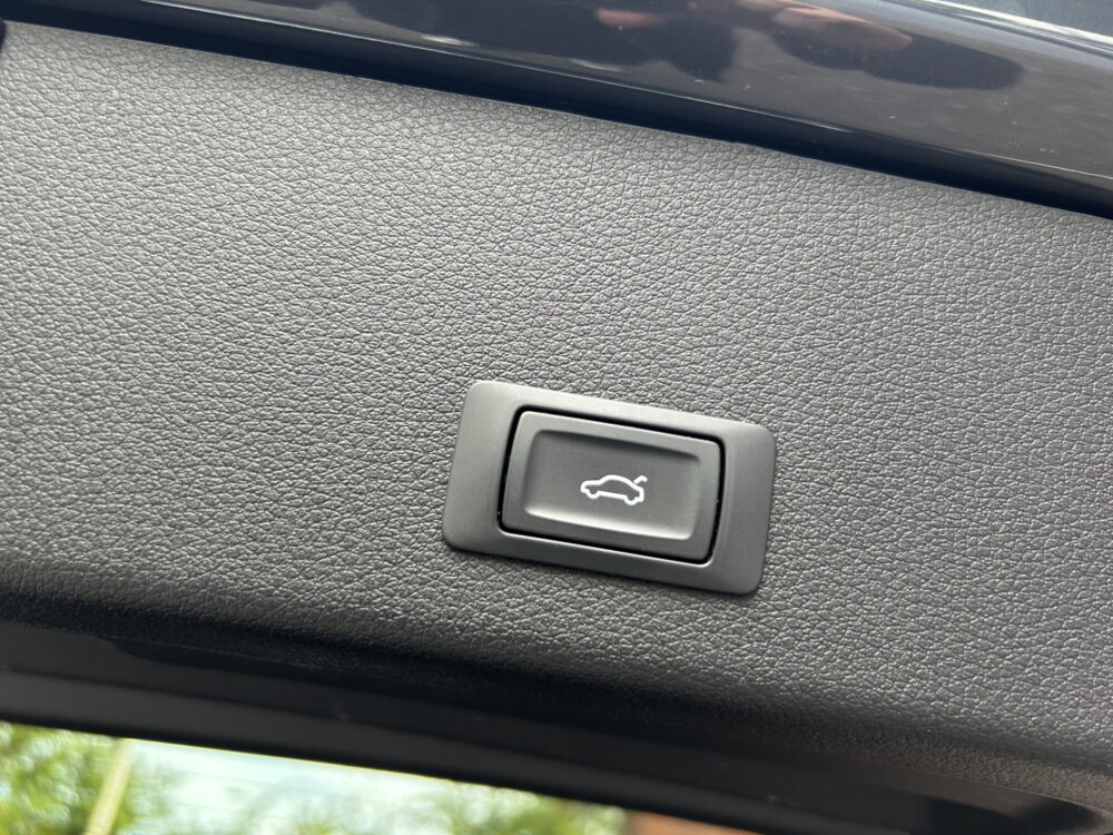 Audi e-tron 55 quattro Advanced edition Plus 95 kWh DEALER ONDERHOUDEN!! // PANO/SCHUIFKANTELDAK // FULL LED // NAVI + CARPLAY // MEMORY //  37