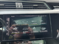 Audi e-tron 55 quattro Advanced edition Plus 95 kWh DEALER ONDERHOUDEN!! // PANO/SCHUIFKANTELDAK // FULL LED // NAVI + CARPLAY // MEMORY //  60