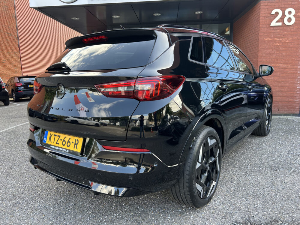 Opel Grandland 1.6 Turbo Plug-In Hybrid GSe // NAVI // ELEK. ACHTERKLEP // CAMERA // ADAPTIVE CRUISE // STOEL + STUUR VERWARMING // 2
