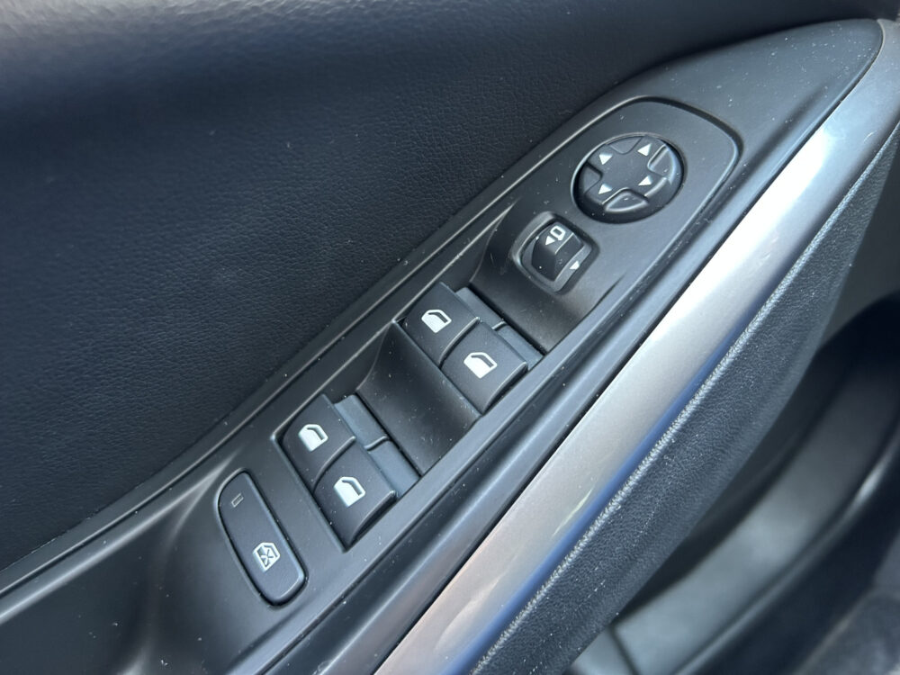 Opel Grandland 1.6 Turbo Plug-In Hybrid GSe // NAVI // ELEK. ACHTERKLEP // CAMERA // ADAPTIVE CRUISE // STOEL + STUUR VERWARMING // 24