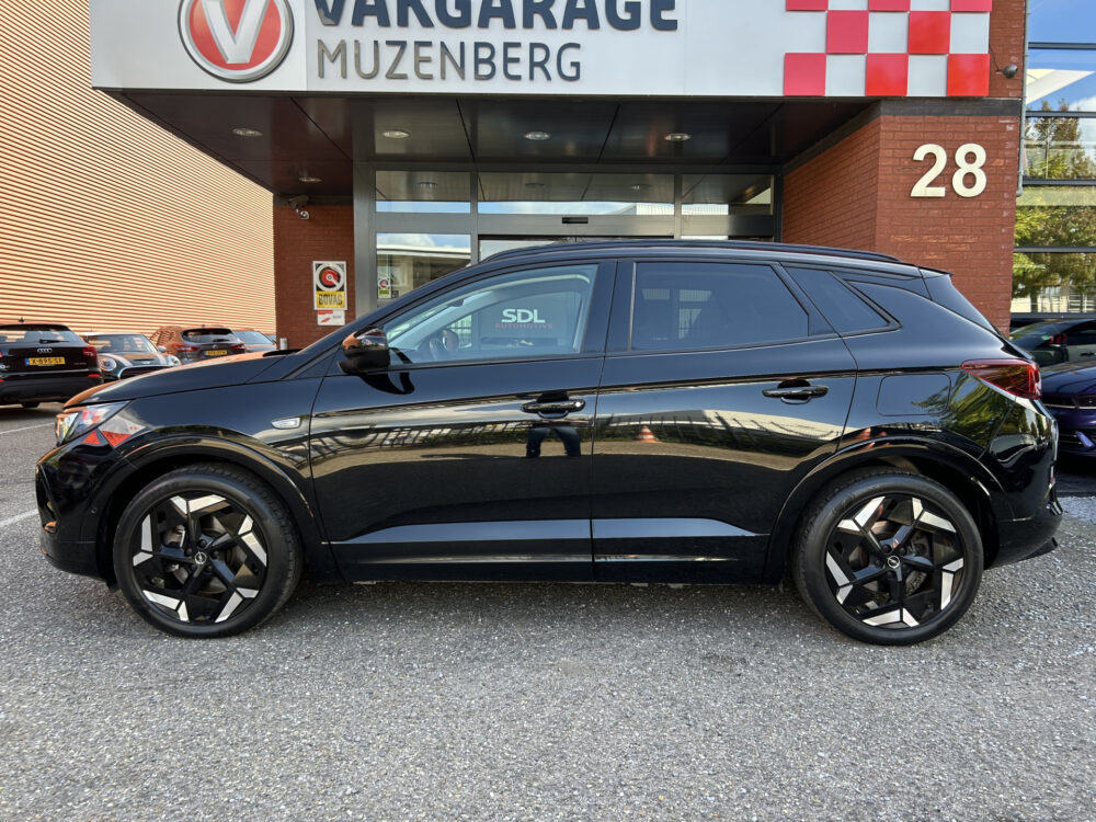 Opel Grandland 1.6 Turbo Plug-In Hybrid GSe // NAVI // ELEK. ACHTERKLEP // CAMERA // ADAPTIVE CRUISE // STOEL + STUUR VERWARMING // 3