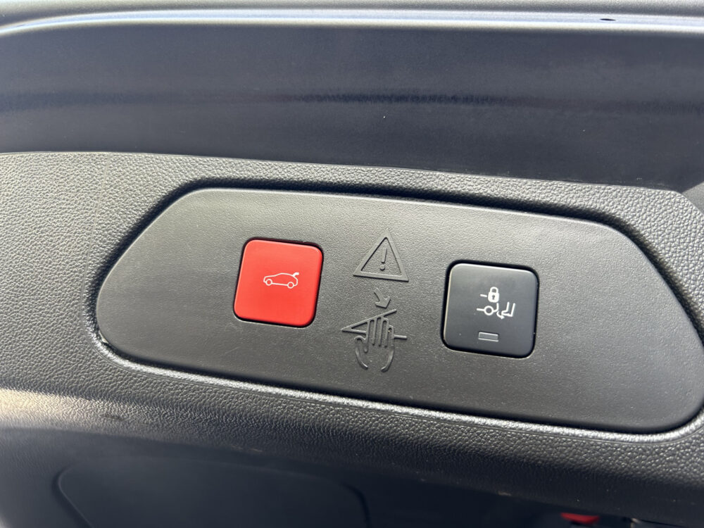 Opel Grandland 1.6 Turbo Plug-In Hybrid GSe // NAVI // ELEK. ACHTERKLEP // CAMERA // ADAPTIVE CRUISE // STOEL + STUUR VERWARMING // 33