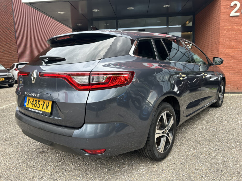 Renault Mégane Estate 1.2 TCe Limited // NAVI // PDC // CRUISE // CLIMA // BLUETOOTH // 2