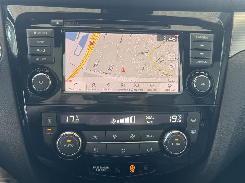 Nissan QASHQAI 1.3 DIG-T Tekna + // BOSE AUDIO // MEMORY SEATS // PANO DAK // LEDEREN BEKLEDING // BLIND SPOT MONITOR // CRUISE // STOELVERWARM 17
