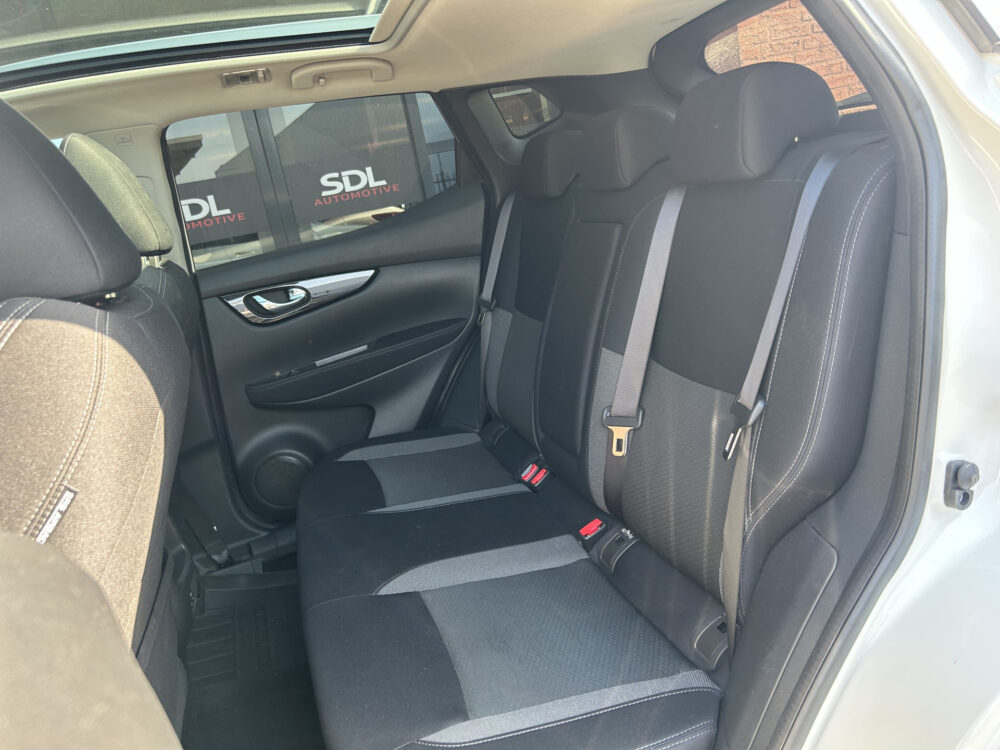 Nissan QASHQAI 1.3 DIG-T Tekna // PANODAK // 360 CAMERA+SENSOREN // STOELVERWARMING // NAVI+CARPLAY // 14