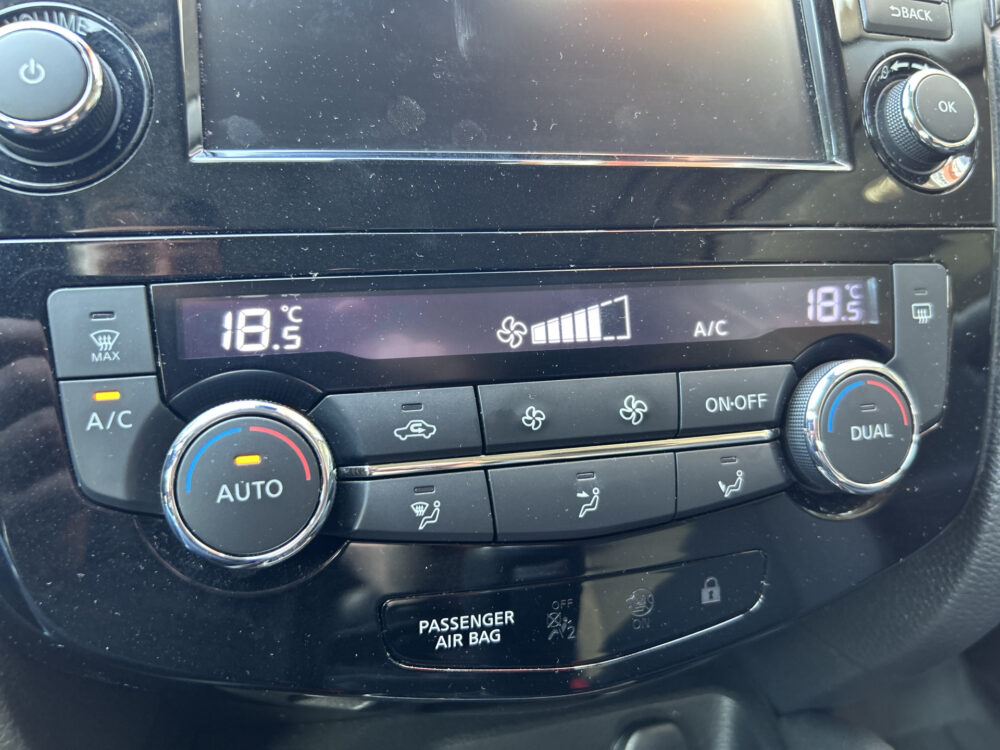 Nissan QASHQAI 1.3 DIG-T Tekna // PANODAK // 360 CAMERA+SENSOREN // STOELVERWARMING // NAVI+CARPLAY // 23