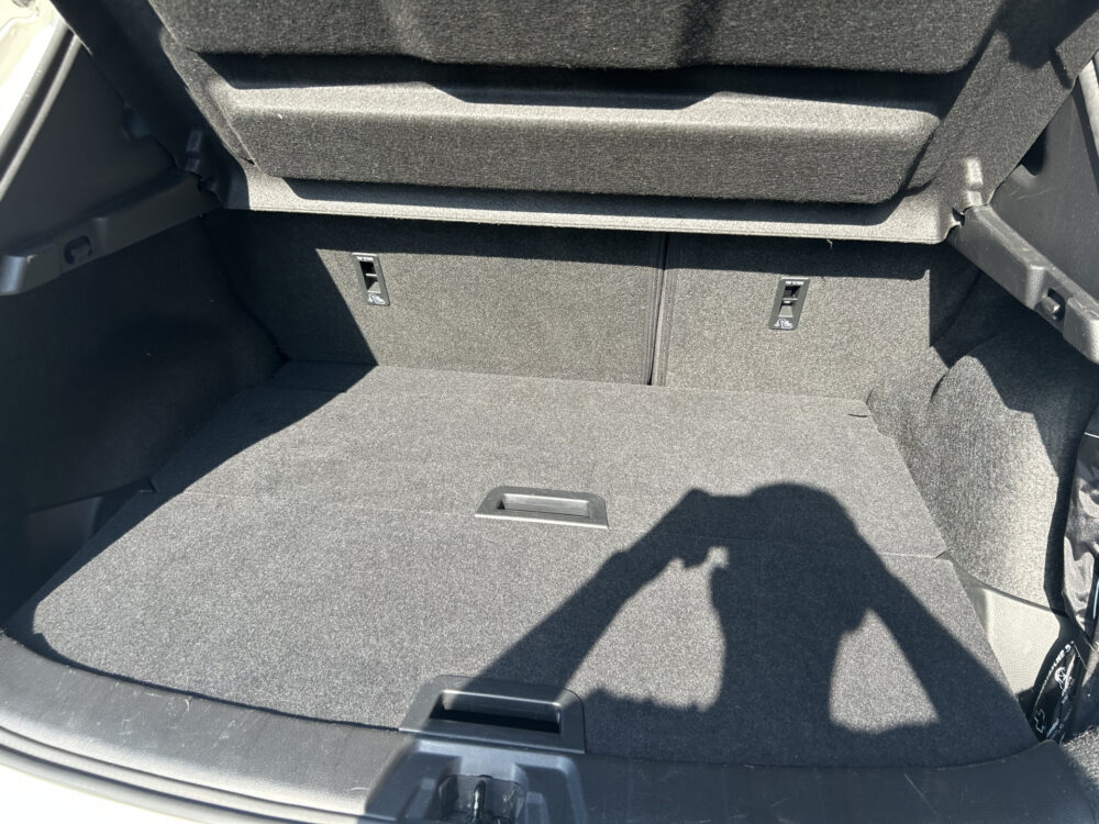 Nissan QASHQAI 1.3 DIG-T Tekna // PANODAK // 360 CAMERA+SENSOREN // STOELVERWARMING // NAVI+CARPLAY // 34