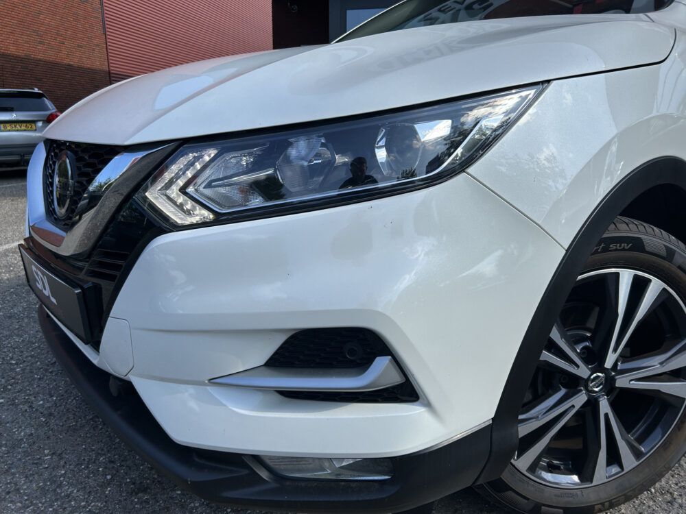 Nissan QASHQAI 1.3 DIG-T Tekna // PANODAK // 360 CAMERA+SENSOREN // STOELVERWARMING // NAVI+CARPLAY // 6