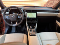 Lexus LBX 1.5 Elegant 2WD // ADAPT. CRUISE // KEYLESS // LEDER // DODEHOEK // CAMERA+SENSOREN // STUUR+STOELVERWARMING // ELEK. ACHTERKLEP 51