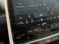 Lexus LBX 1.5 Elegant 2WD // ADAPT. CRUISE // KEYLESS // LEDER // DODEHOEK // CAMERA+SENSOREN // STUUR+STOELVERWARMING // ELEK. ACHTERKLEP 64