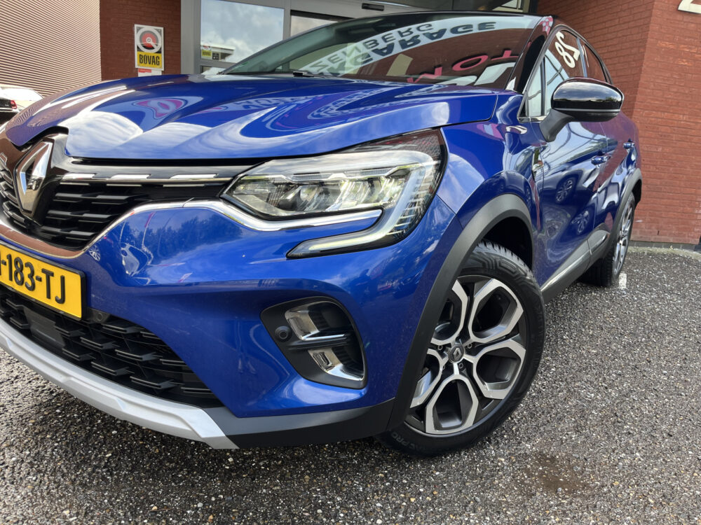 Renault Captur 1.3 TCe 130 Intens // ADAPT. CRUISE // DODEHOEK // KEYLESS // CAMERA+SENSOREN // NAVI+CARPLAY // 11