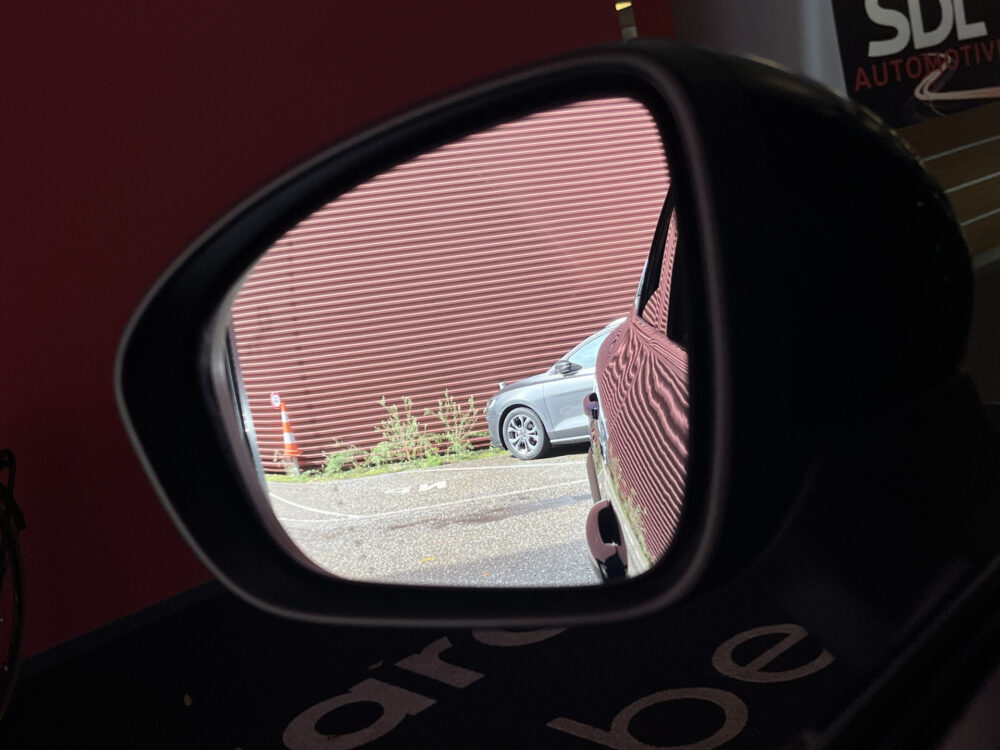 Renault Captur 1.3 TCe 130 Intens // ADAPT. CRUISE // DODEHOEK // KEYLESS // CAMERA+SENSOREN // NAVI+CARPLAY // 20