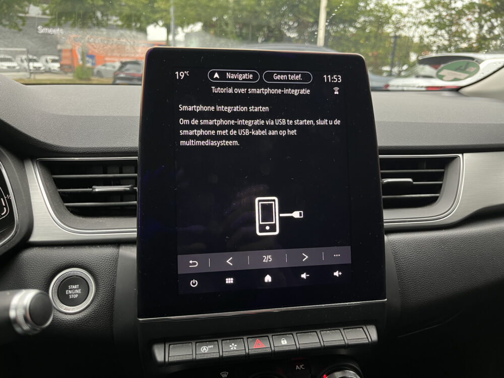 Renault Captur 1.3 TCe 130 Intens // ADAPT. CRUISE // DODEHOEK // KEYLESS // CAMERA+SENSOREN // NAVI+CARPLAY // 30