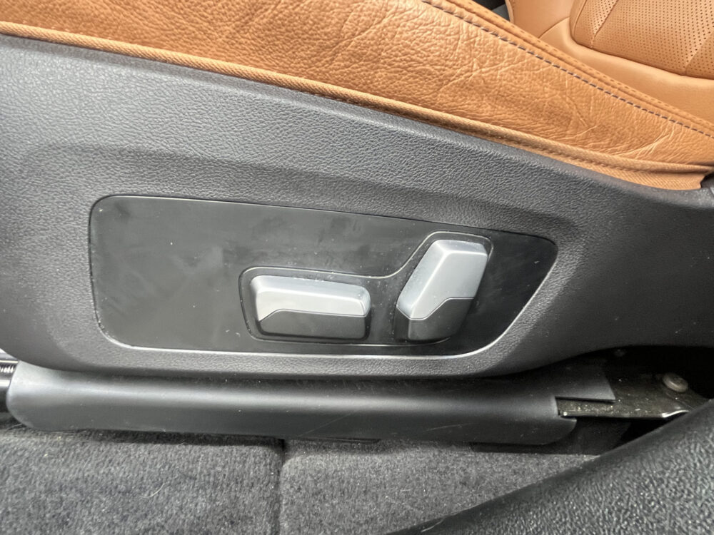 BMW iX3 High Executive 80 kWh M Sport // SOH 100% // SCHUIF-KANTELDAK // LEDER+ELEK. STOELEN // ELEK. KLEP// ADAPT. CRUISE // CAMERA 13