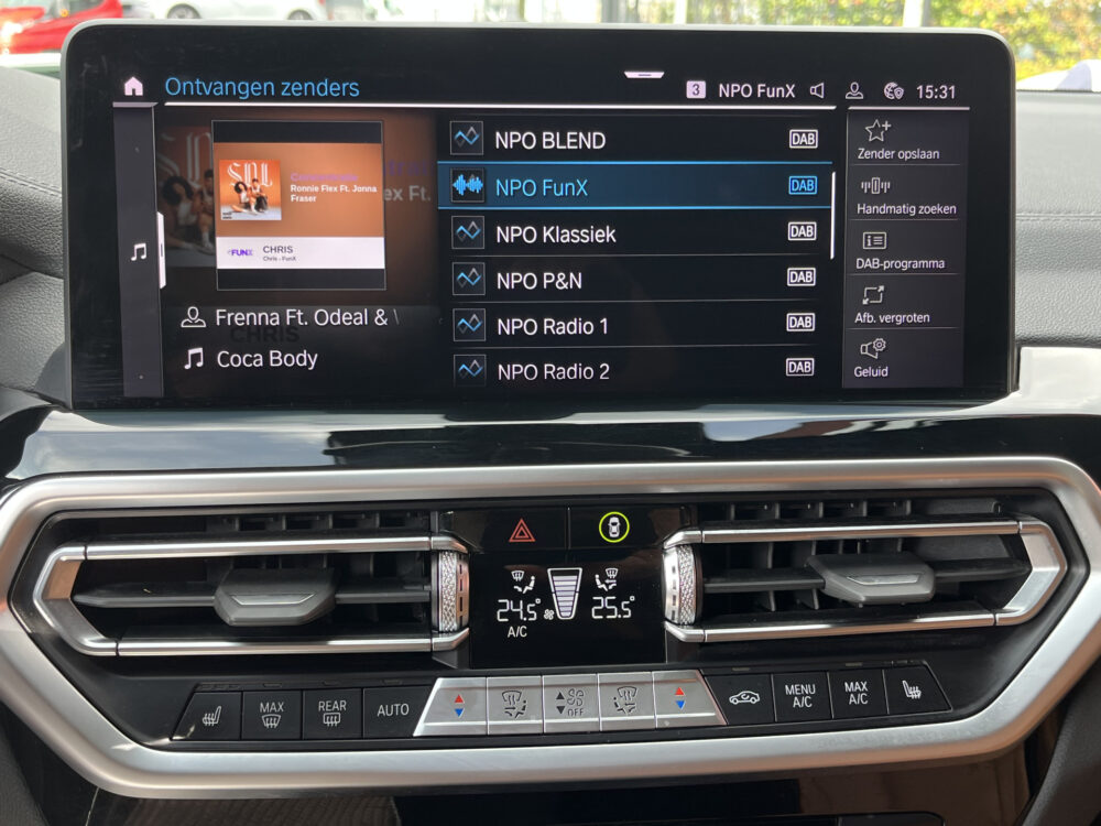 BMW iX3 High Executive 80 kWh M Sport // SOH 100% // SCHUIF-KANTELDAK // LEDER+ELEK. STOELEN // ELEK. KLEP// ADAPT. CRUISE // CAMERA 19