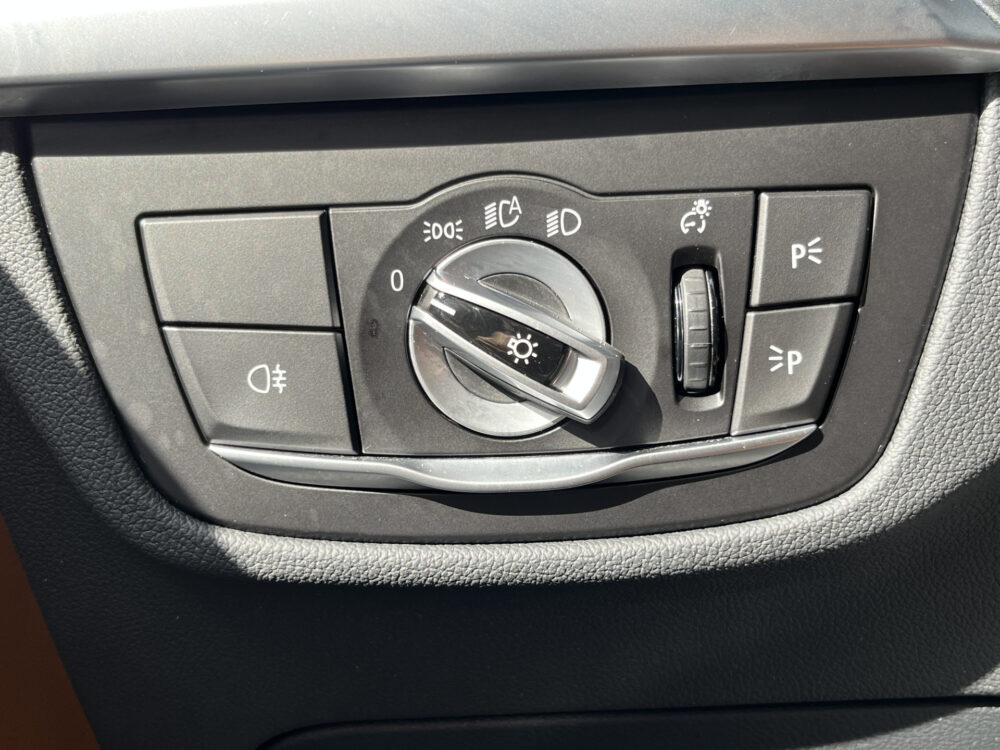 BMW iX3 High Executive 80 kWh M Sport // SOH 100% // SCHUIF-KANTELDAK // LEDER+ELEK. STOELEN // ELEK. KLEP// ADAPT. CRUISE // CAMERA 32