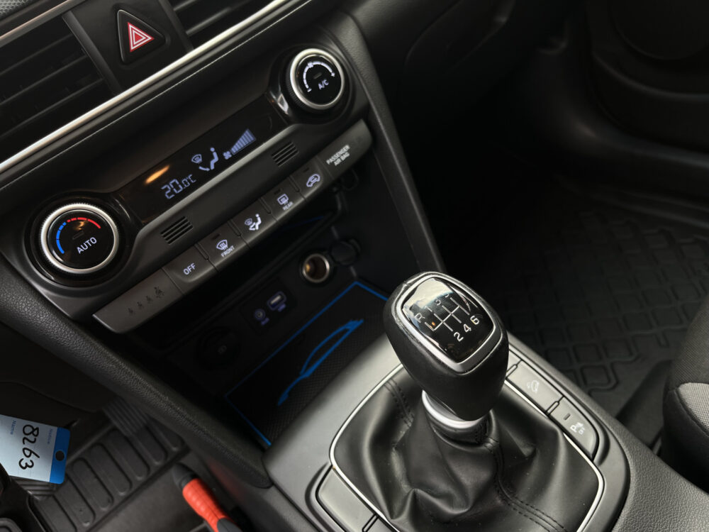 Hyundai KONA 1.0 T-GDI Comfort 1e EIGENAAR // CRUISE // CAMERA+SENSOREN // CLIMA // APPLE-ANDOID AUTO // 22