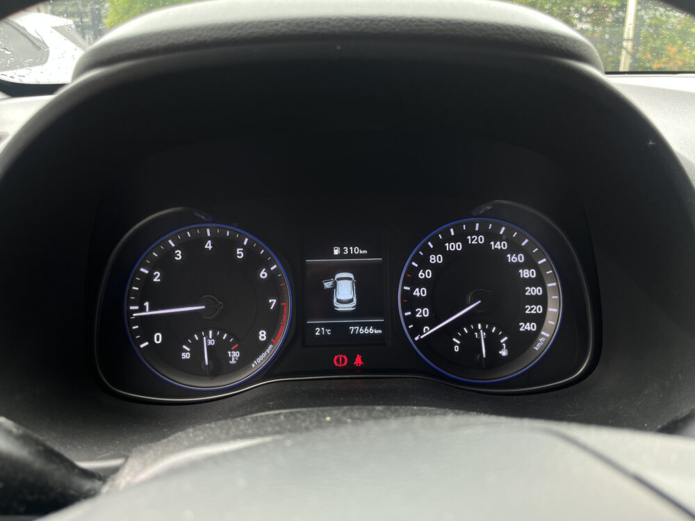 Hyundai KONA 1.0 T-GDI Comfort 1e EIGENAAR // CRUISE // CAMERA+SENSOREN // CLIMA // APPLE-ANDOID AUTO // 4