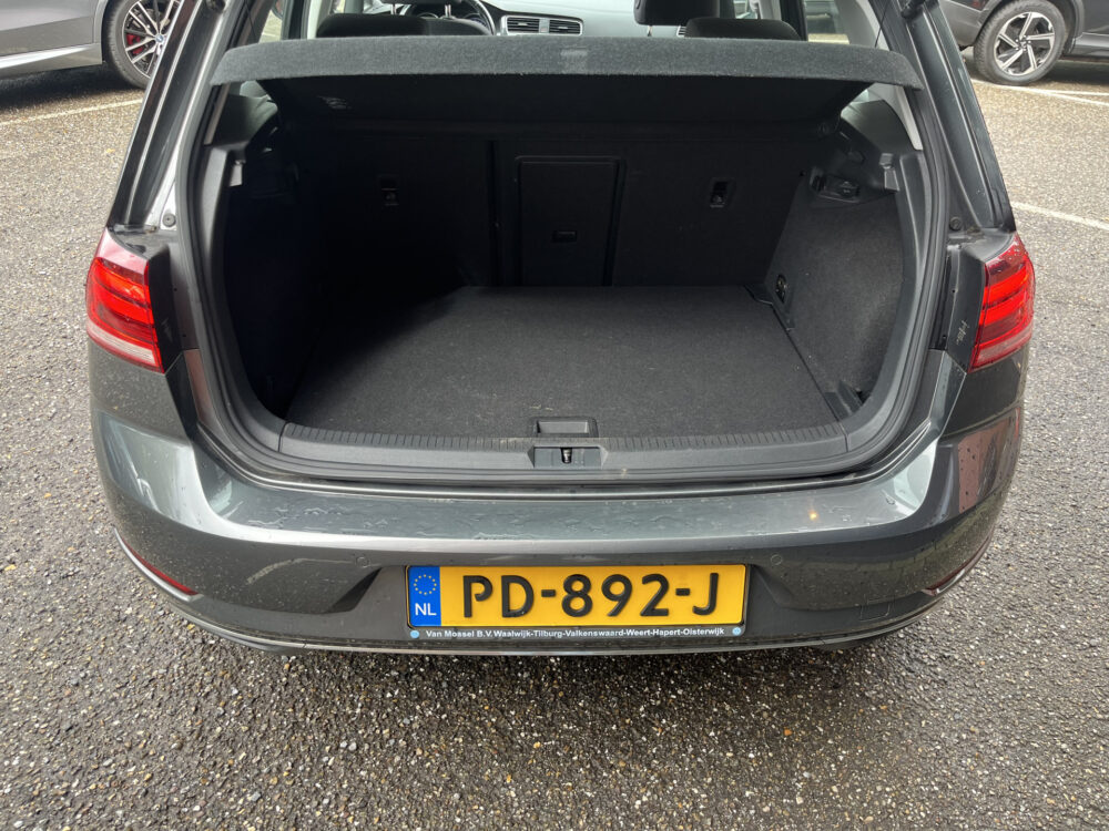 Volkswagen Golf 1.0 TSI Comfortline // SCHUIF-KANTELDAK // ADAPTIEVE CRUISE // LED // CLIMA // NAVI+CARPLAY // PDC V+A // 14