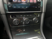 Volkswagen Golf 1.0 TSI Comfortline // SCHUIF-KANTELDAK // ADAPTIEVE CRUISE // LED // CLIMA // NAVI+CARPLAY // PDC V+A // 55