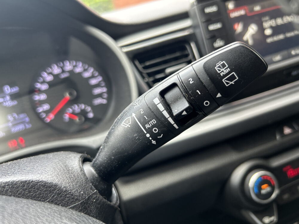 Kia Rio 1.2 CVVT DynamicLine // LED // NAVI + CARPLAY // CLIMA // CAMERA // CRUISE // DAB 12