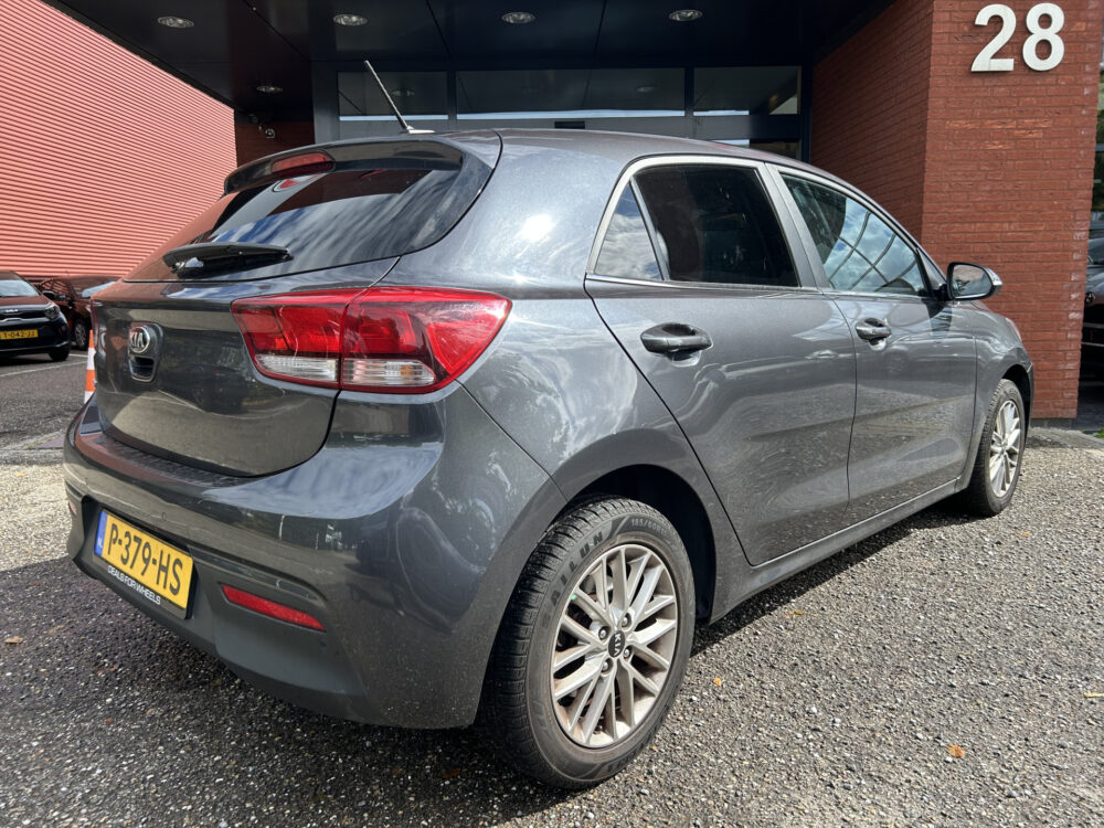 Kia Rio 1.2 CVVT DynamicLine // LED // NAVI + CARPLAY // CLIMA // CAMERA // CRUISE // DAB 2