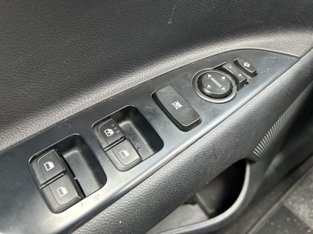 Kia Rio 1.2 CVVT DynamicLine // LED // NAVI + CARPLAY // CLIMA // CAMERA // CRUISE // DAB 21