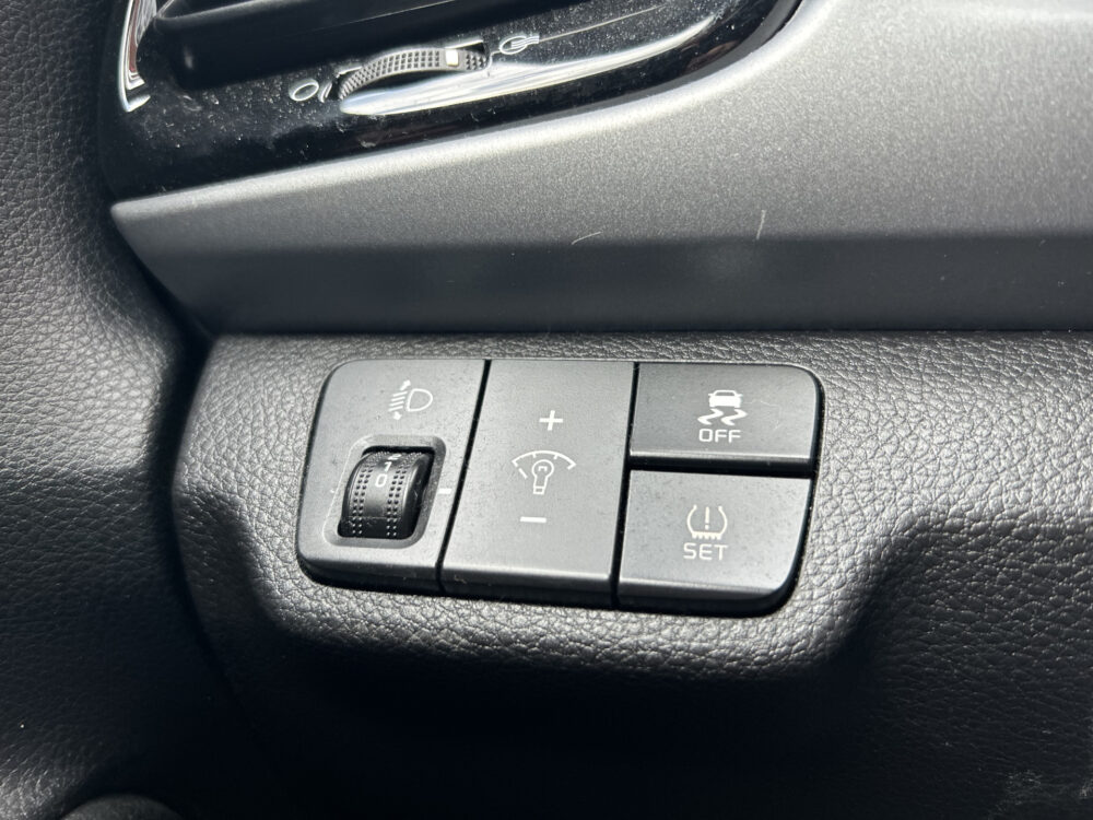 Kia Rio 1.2 CVVT DynamicLine // LED // NAVI + CARPLAY // CLIMA // CAMERA // CRUISE // DAB 22