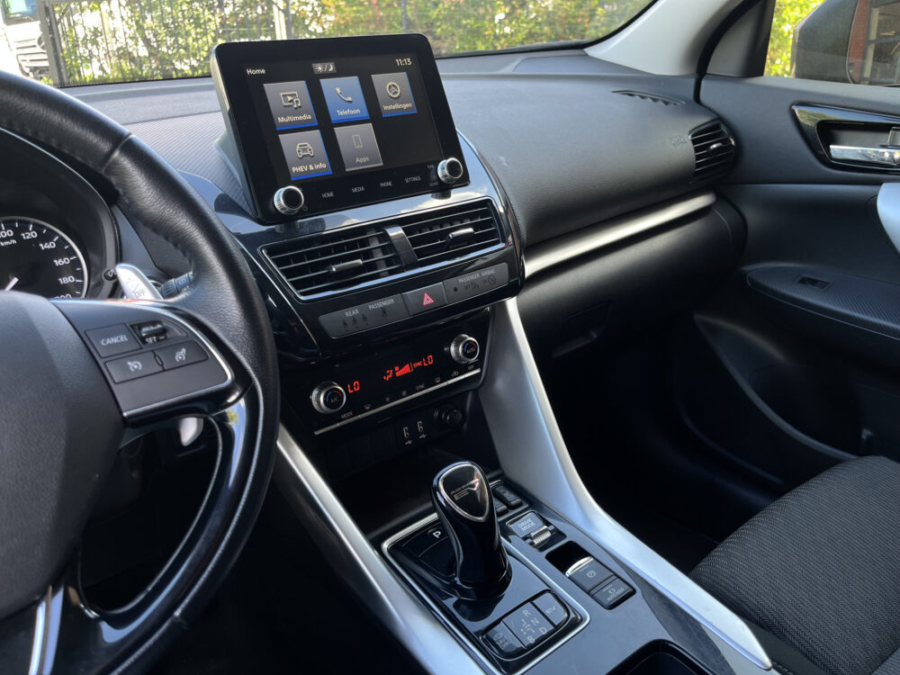 Mitsubishi Eclipse Cross 2.4 PHEV Intense // KEYLESS // CAMERA // CRUISE // APPLE-ANDROID AUTO // STOELVERWARMING // 31