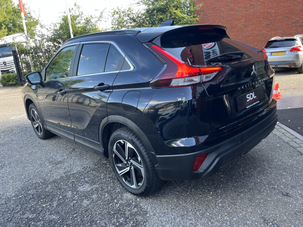 Mitsubishi Eclipse Cross 2.4 PHEV Intense // KEYLESS // CAMERA // CRUISE // APPLE-ANDROID AUTO // STOELVERWARMING // 5