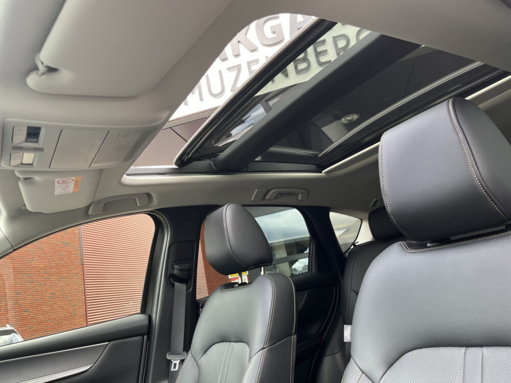 Mazda CX-60 2.5 e-SkyActiv PHEV Homura 4 OPTION PACKS // FAB. Garantie tot 13-12-2028 // FULL OPTIONS // PANODAK // ELEK.KLEP // ADAPT. CRUI 18