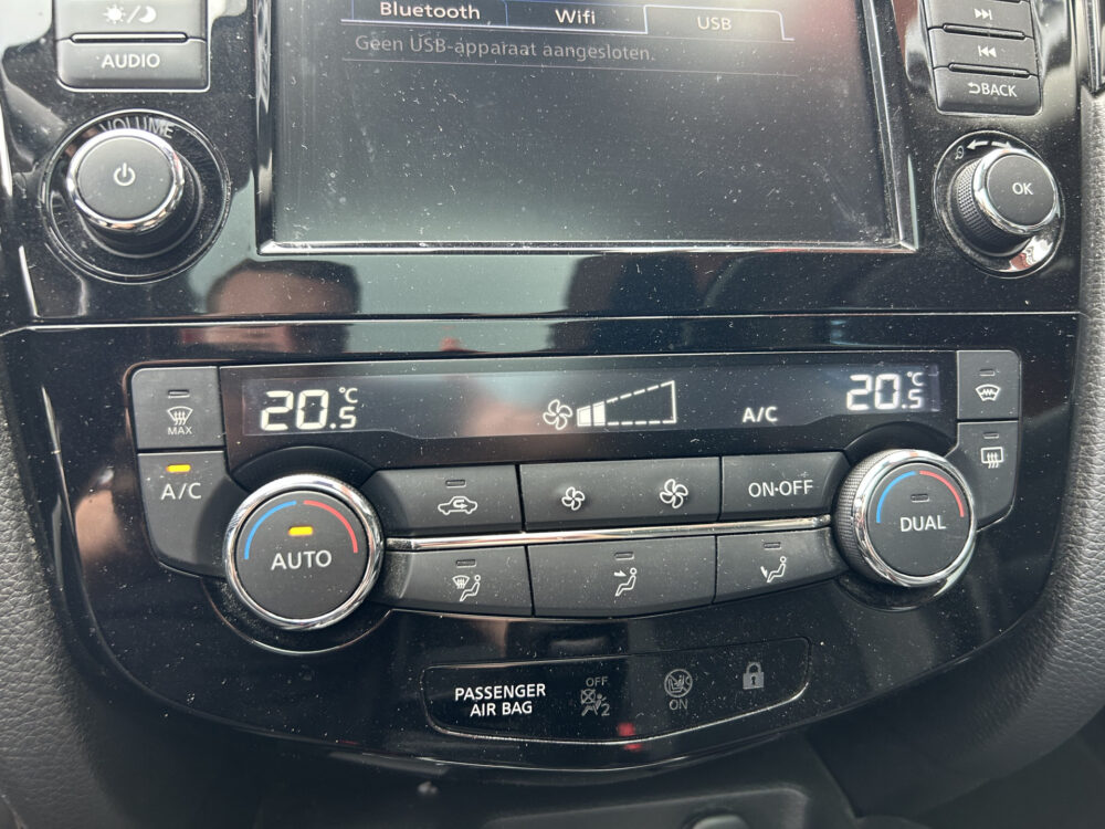 Nissan QASHQAI 1.3 DIG-T N-Connecta 160 PK!! // PANO-DAK // NAVI + CARPLAY // CAMERA // PDC V+A // STOELVERWARMING 21