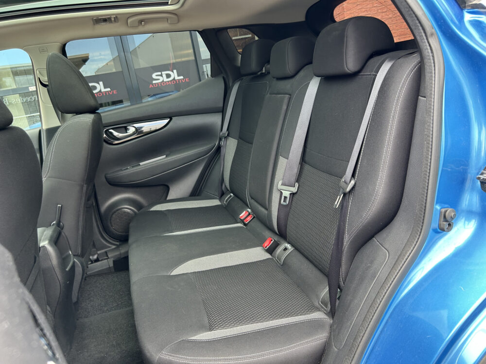 Nissan QASHQAI 1.3 DIG-T N-Connecta 160 PK!! // PANO-DAK // NAVI + CARPLAY // CAMERA // PDC V+A // STOELVERWARMING 31
