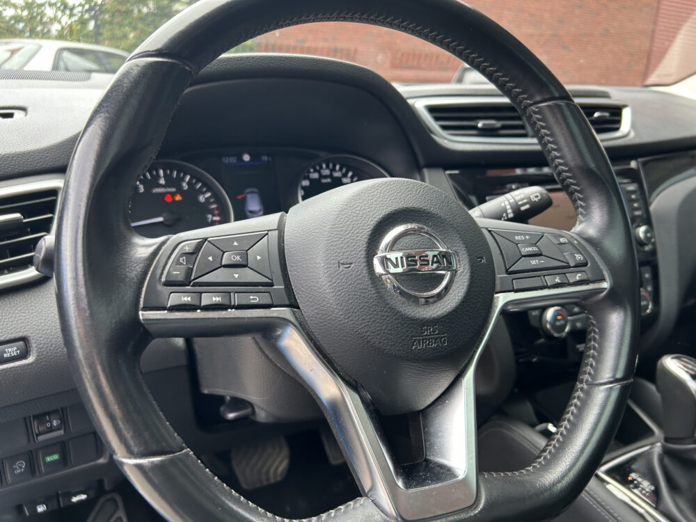 Nissan QASHQAI 1.3 DIG-T N-Connecta 160 PK!! // PANO-DAK // NAVI + CARPLAY // CAMERA // PDC V+A // STOELVERWARMING 6