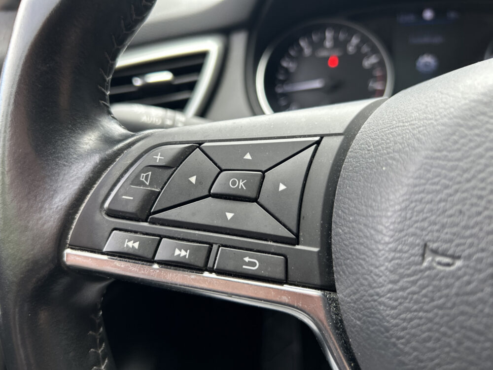 Nissan QASHQAI 1.3 DIG-T N-Connecta 160 PK!! // PANO-DAK // NAVI + CARPLAY // CAMERA // PDC V+A // STOELVERWARMING 9