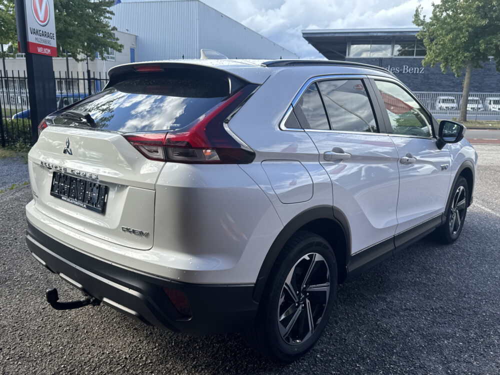 Mitsubishi Eclipse Cross 2.4 PHEV Intense // TREKHAAK // LED // CAMERA // KEYLESS // APPLE CARPLAY / ANDROID AUTO // CLIMA // STOELVERWARMING 4